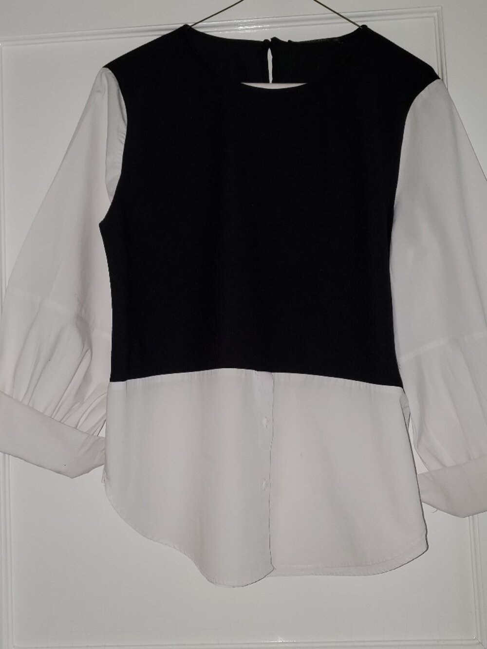 ZARA BLOUSE - NEW WITHOUT TAGS